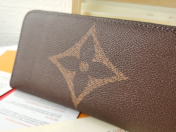 LVコピーウォレット細部ディテール